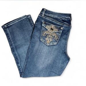 Apt. 9 Blue Denim Capris with Embroidered Pocket